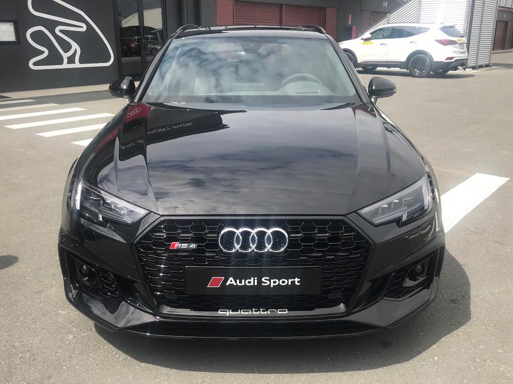 530833AUDIRS4B90137.jpg