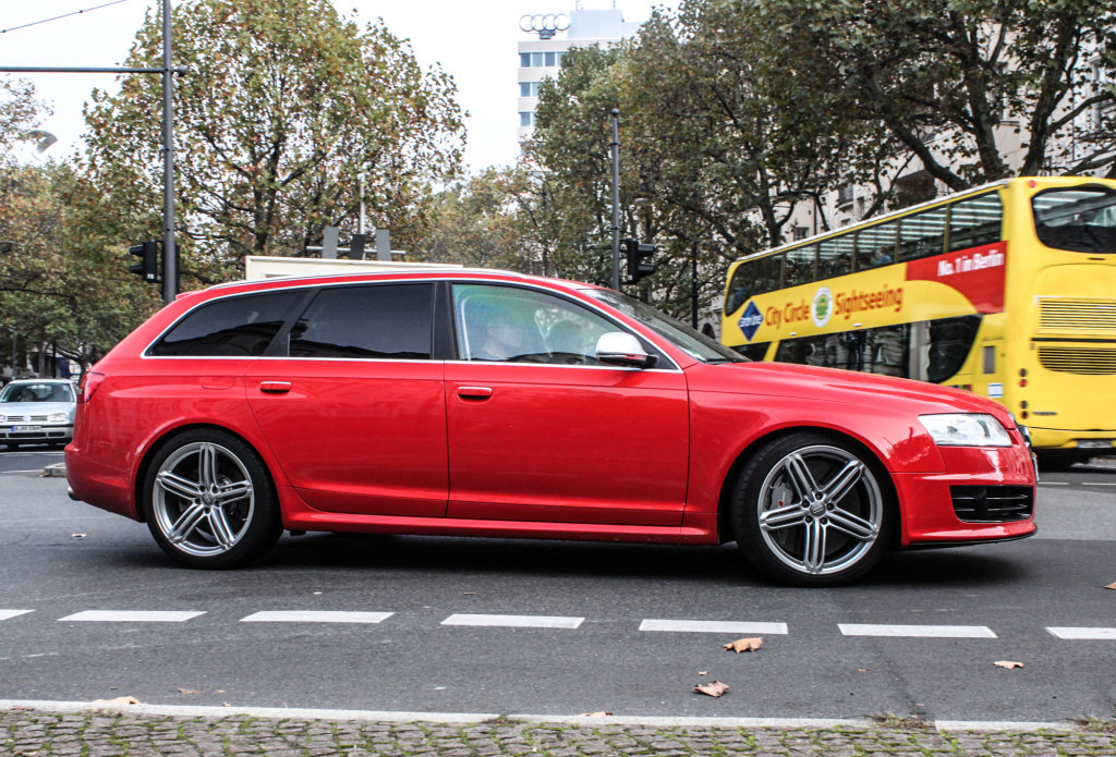 531043RS61511.jpg