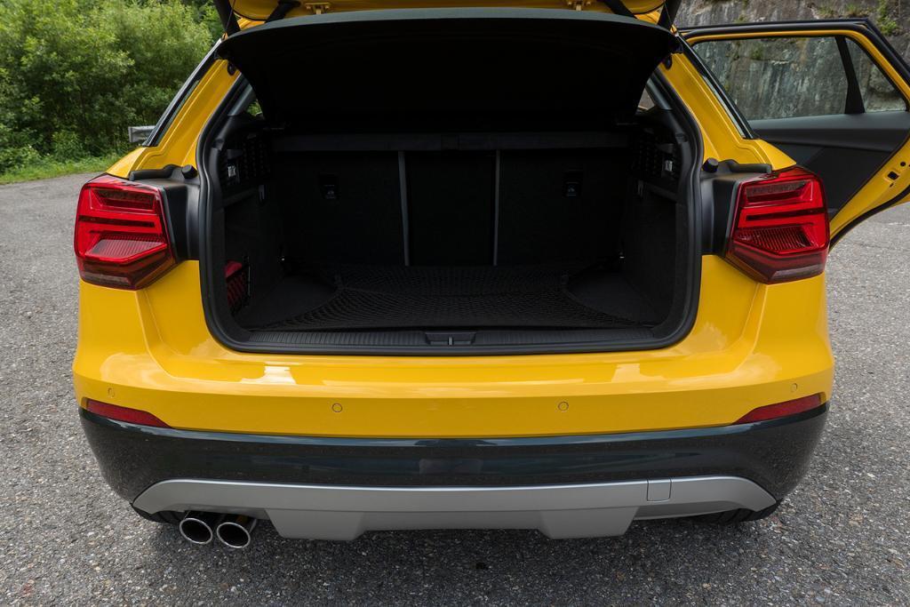 531285AUDIQ20367.jpg