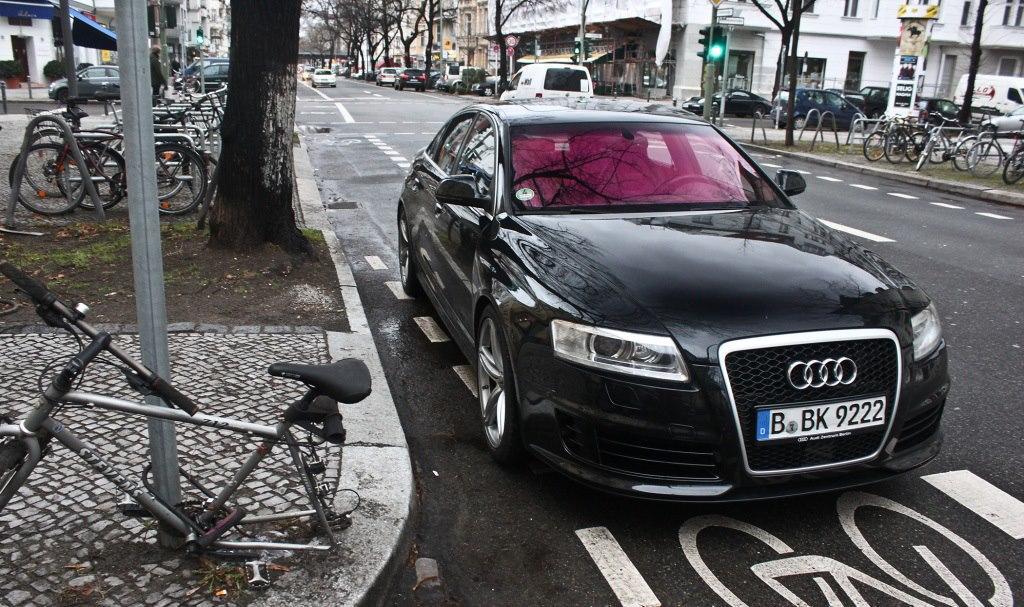 533099RS6648.jpg