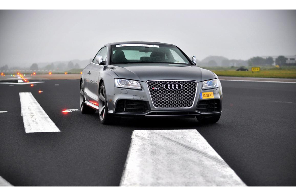 533666AUDIRS5417.jpg