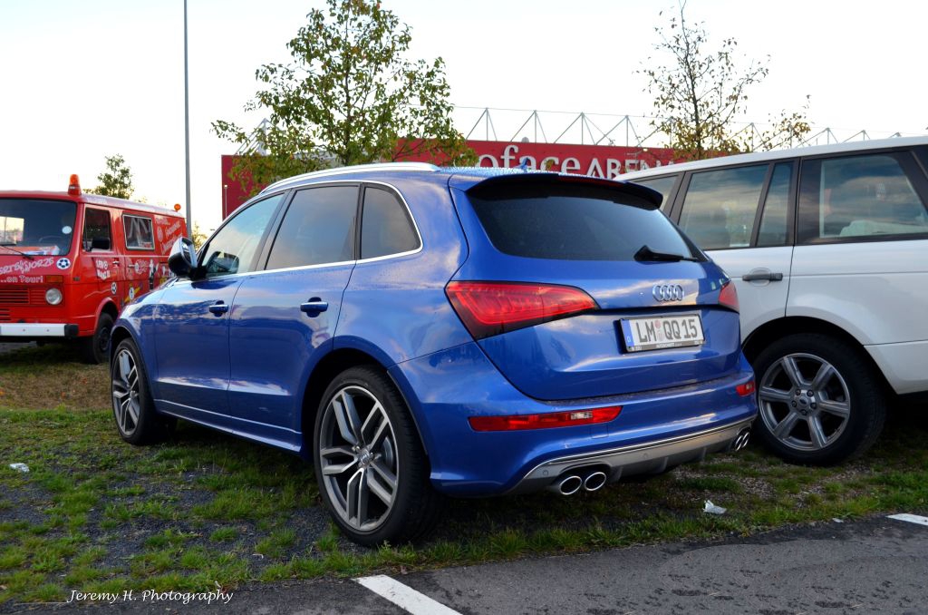 534603AUDISQ51365.jpg