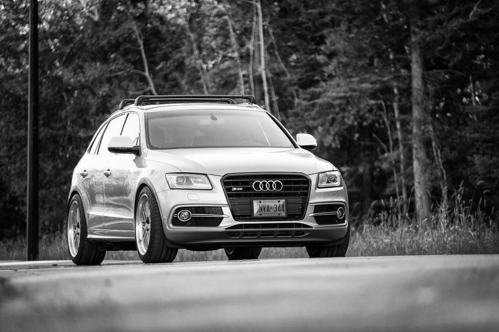 535051AUDISQ52133.jpg