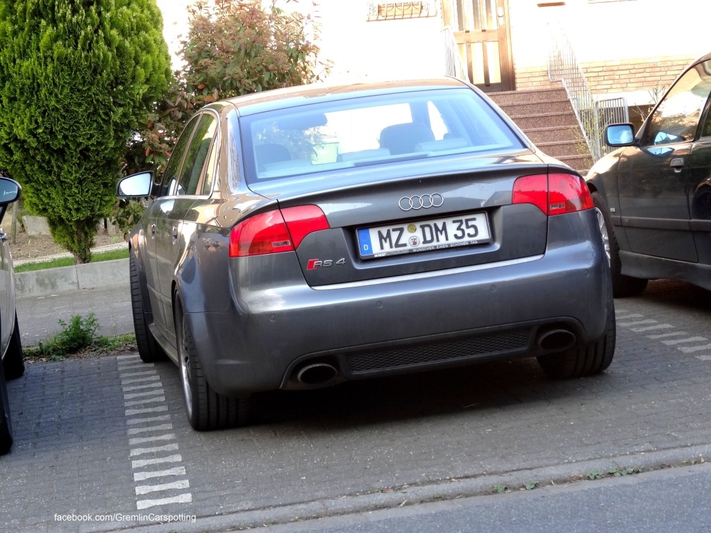 536635AUDIRS41261.jpg