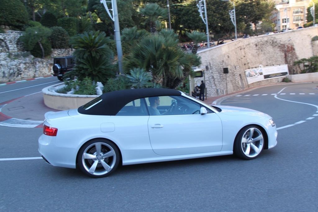537029030RS5CABRIOLET.jpg