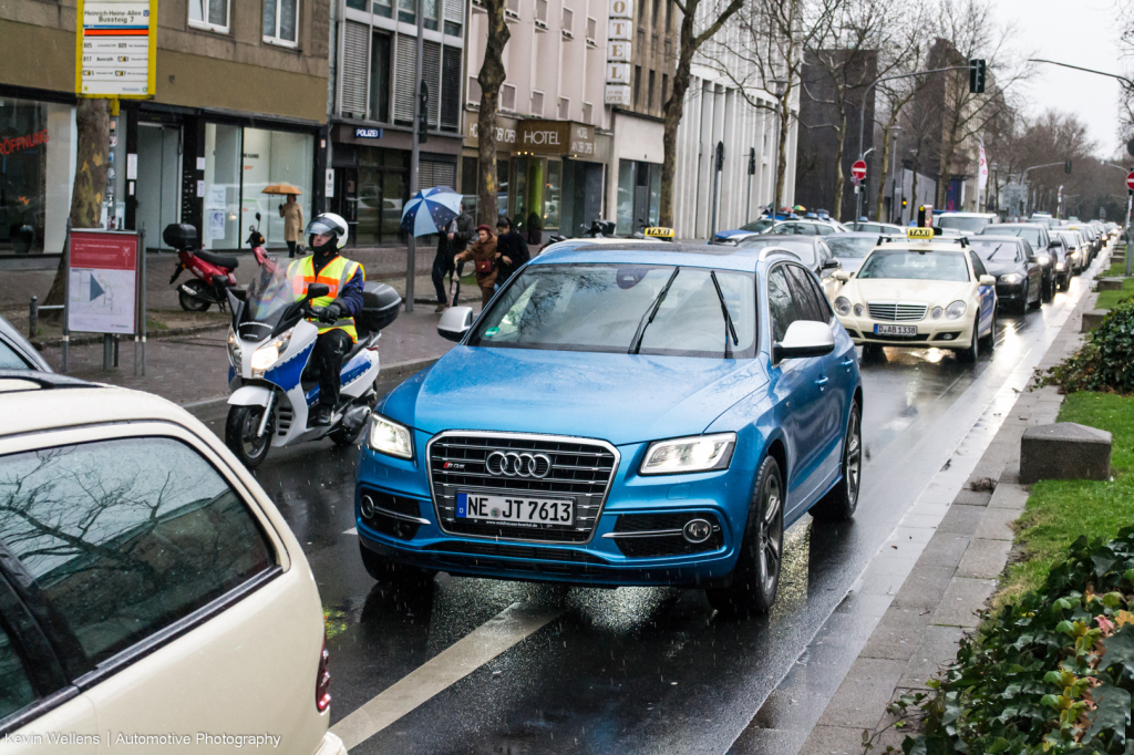 537185AUDISQ5954.jpg