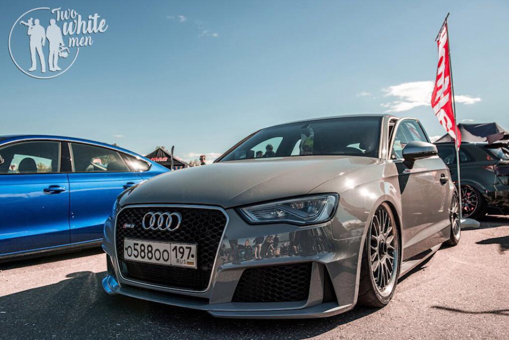 537453RS38V3073.jpg
