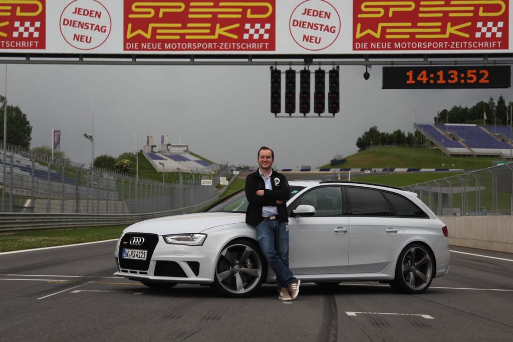 537680RS4B8ESQUIROU051.jpg