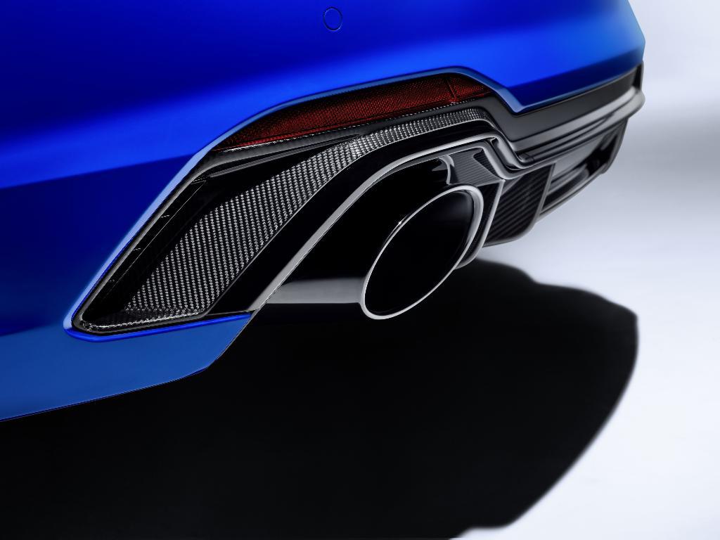 539290AUDIRS4B90027.jpg