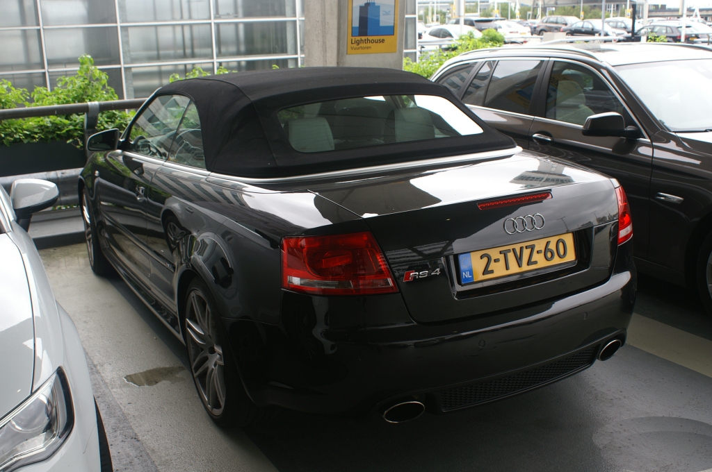 542294AUDIRS42193.jpg