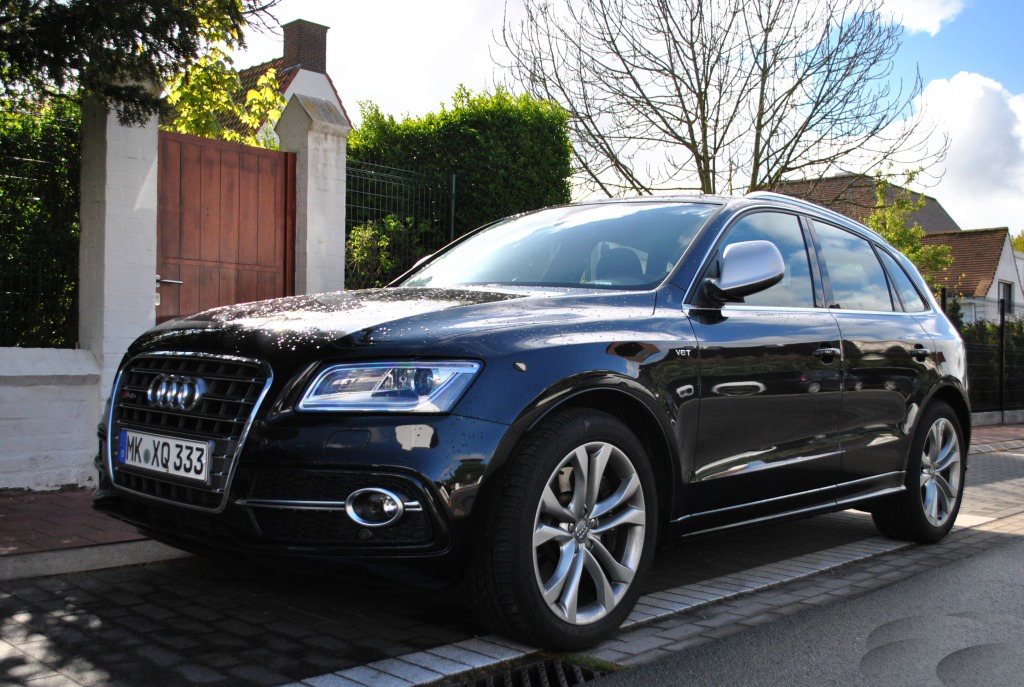 542604AUDISQ51096.jpg