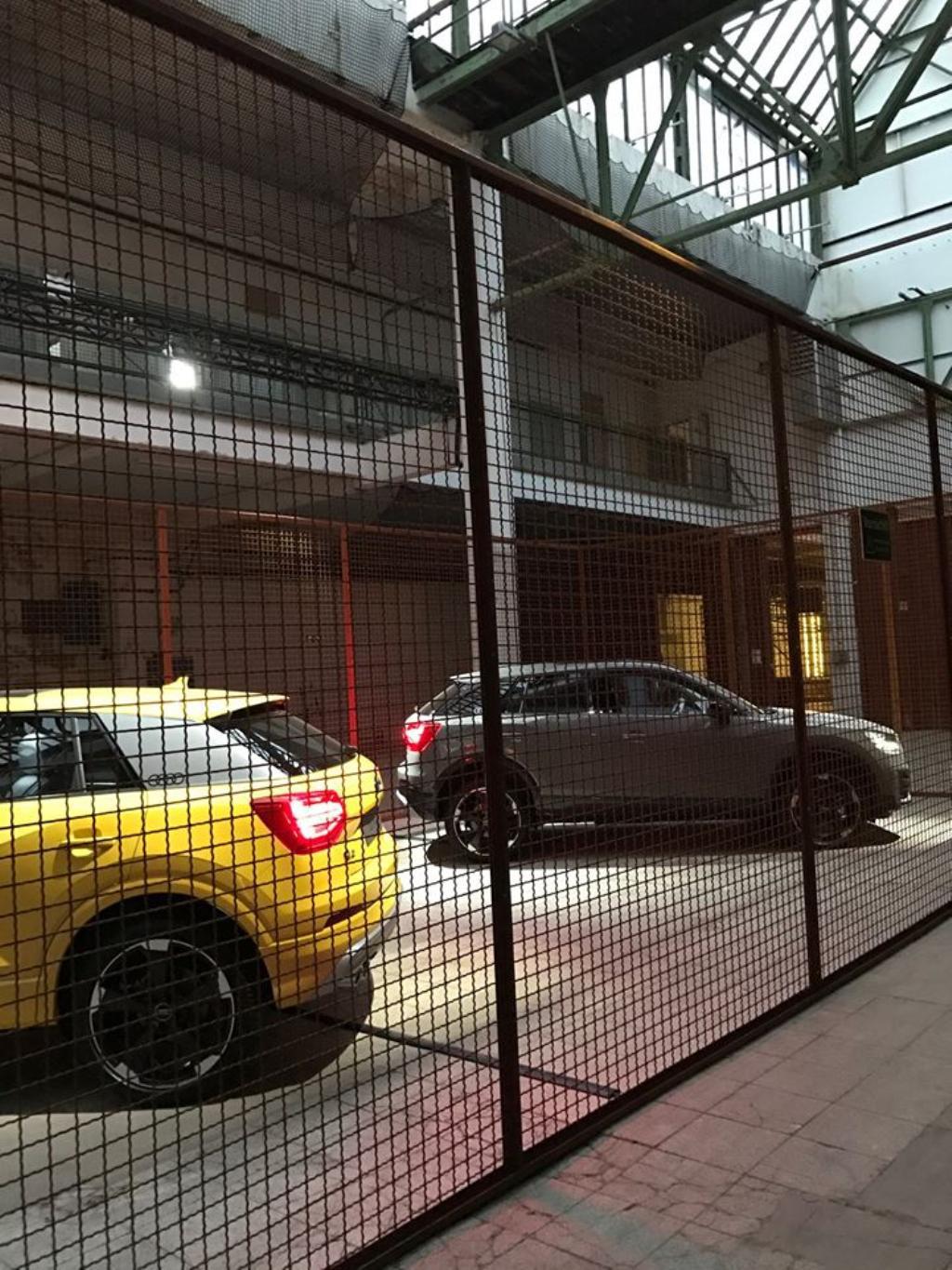 543792AUDIQ20433.jpg