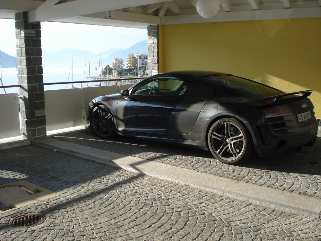 544737R8GT1342.jpg