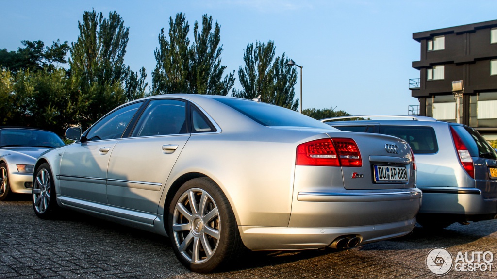 545869audis8d3c6566130920142310127.jpg