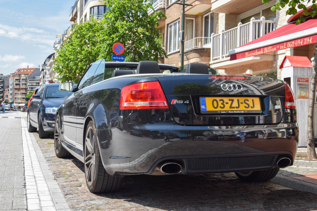 546682AUDIRS42134.jpg