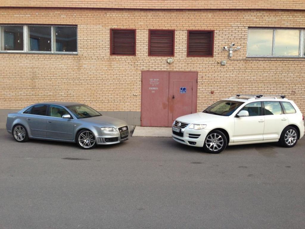 547735AUDIRS41537.jpg
