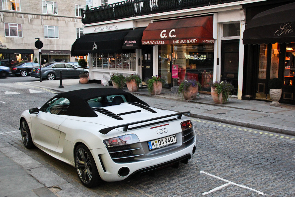 547805R8GT797.jpg