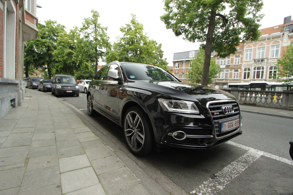 549241AUDISQ51119.jpg
