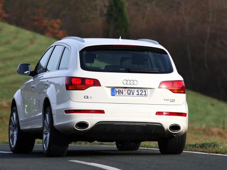 550720audi_q7_v12_005_450.jpg