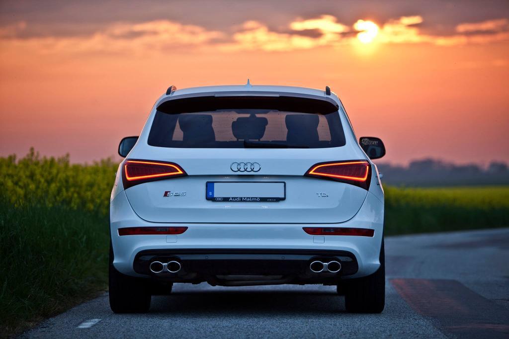 550877AUDISQ52081.jpg