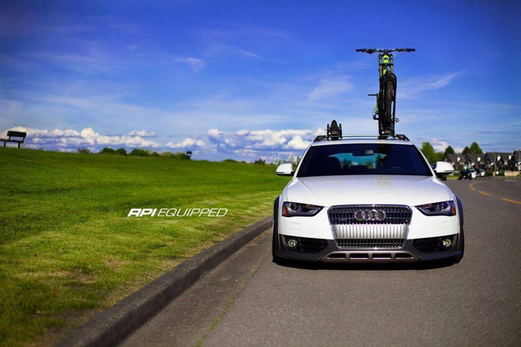 5516051138AUDIA4ALLROAD.jpg