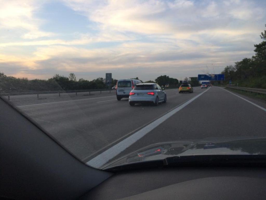 552507A1QUATTRO870.jpg
