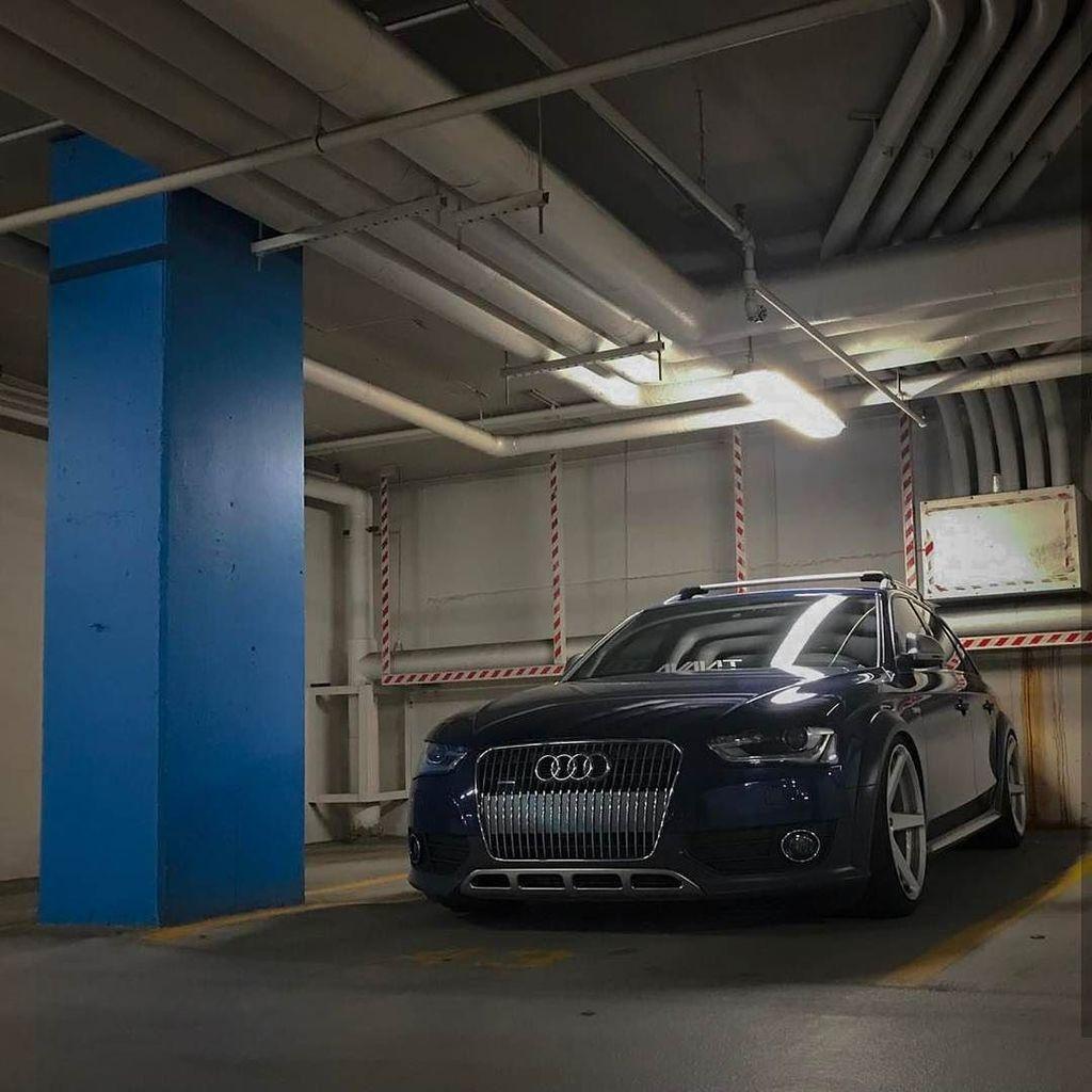 5546942164AUDIA4ALLROAD.jpg