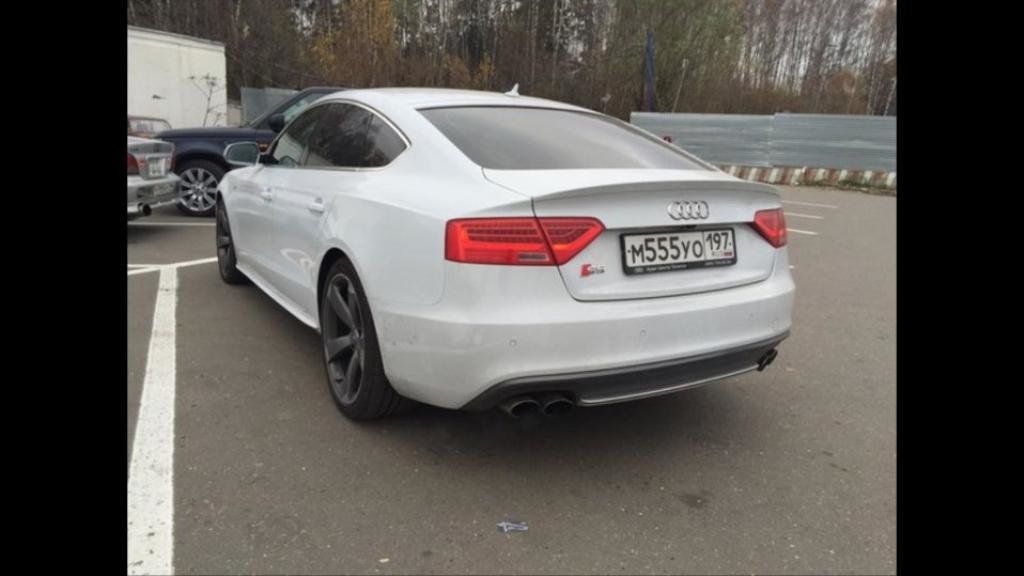 556086793S5SPORTBACK.jpg