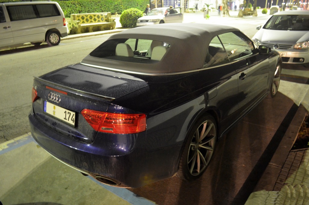 557557183RS5CABRIOLET.jpg