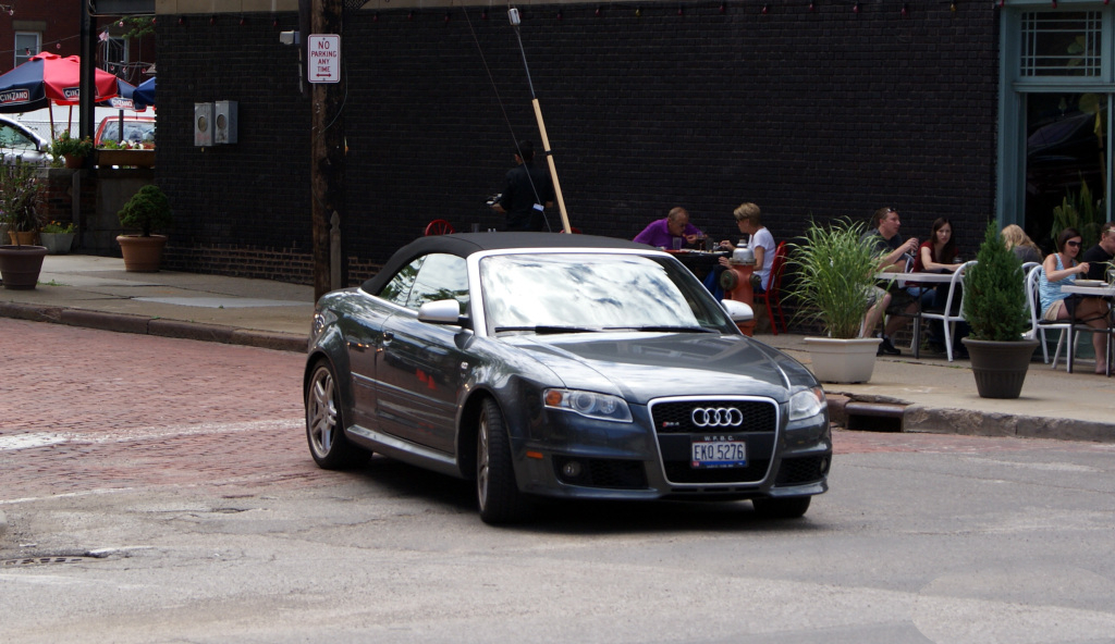 557713AUDIRS41316.jpg