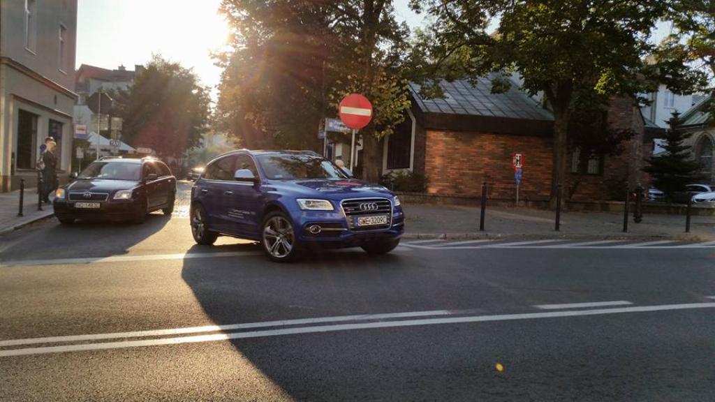 557996AUDISQ51639.jpg