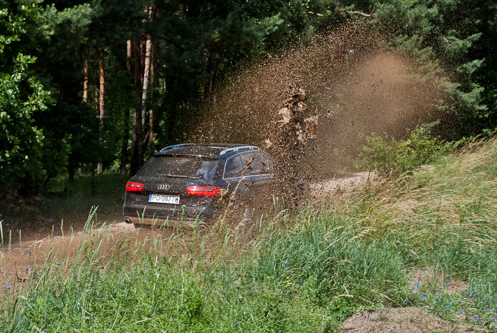 558805093AUDIA6C7ALLROAD.jpg