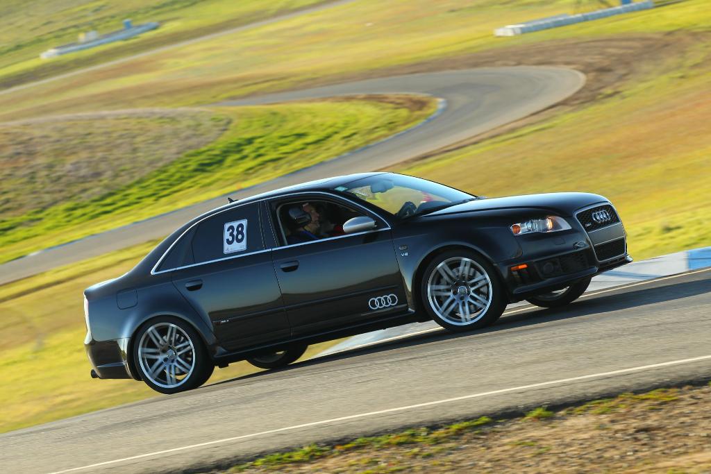 558874AUDIRS41659.jpg