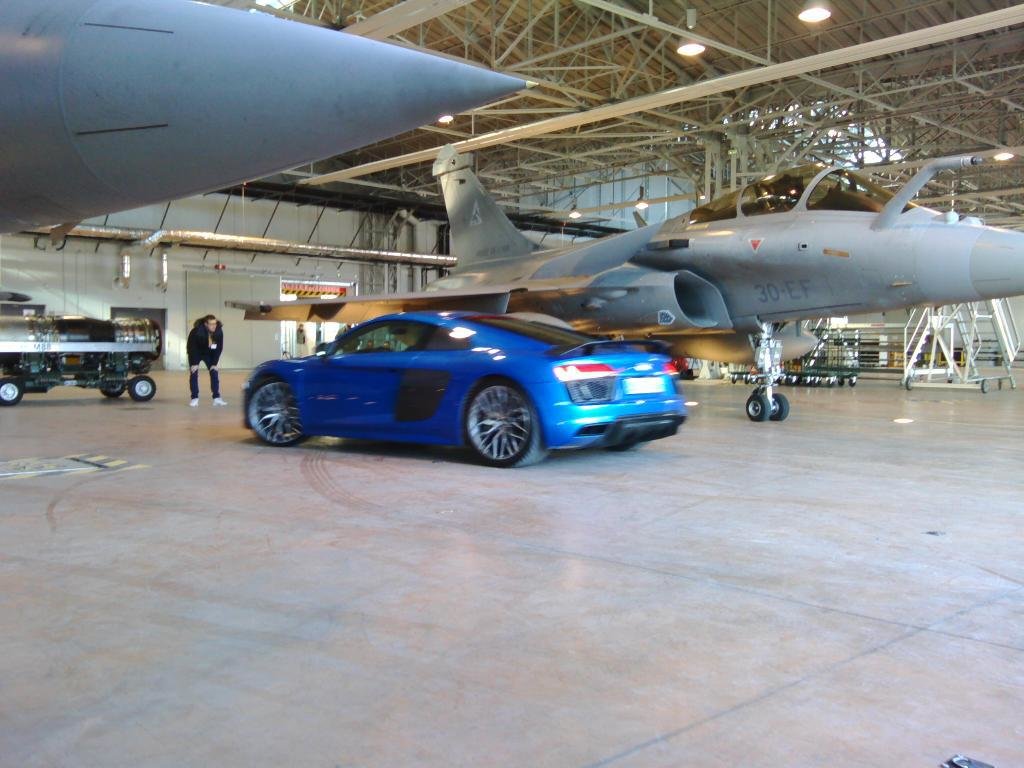 559127AUDIBA118010.jpg