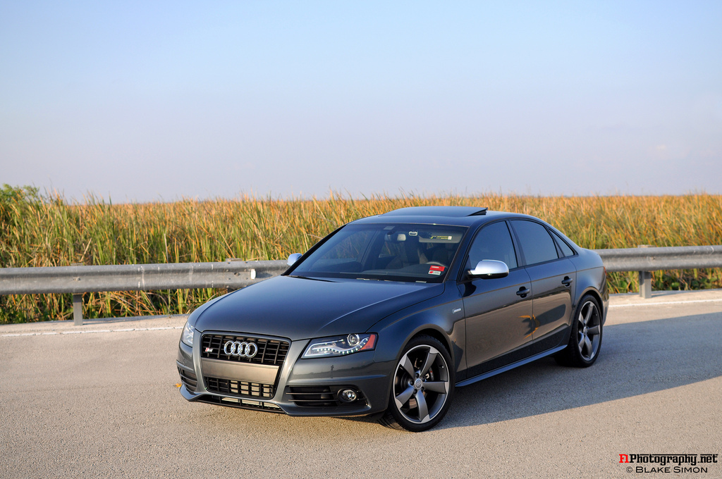 559224106S4ESQUIROU.jpg