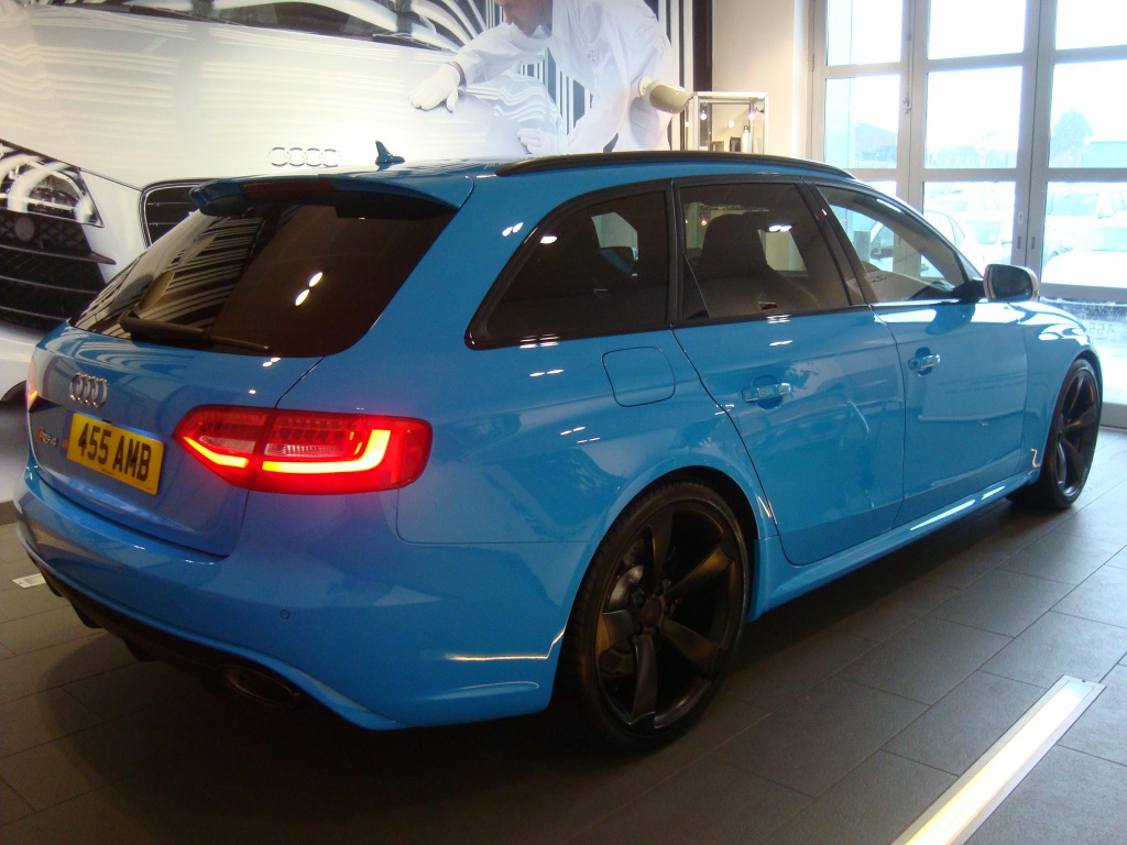 560112RS4rivierablue03.jpg
