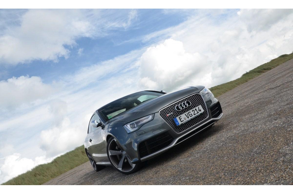 560706AUDIRS5469.jpg