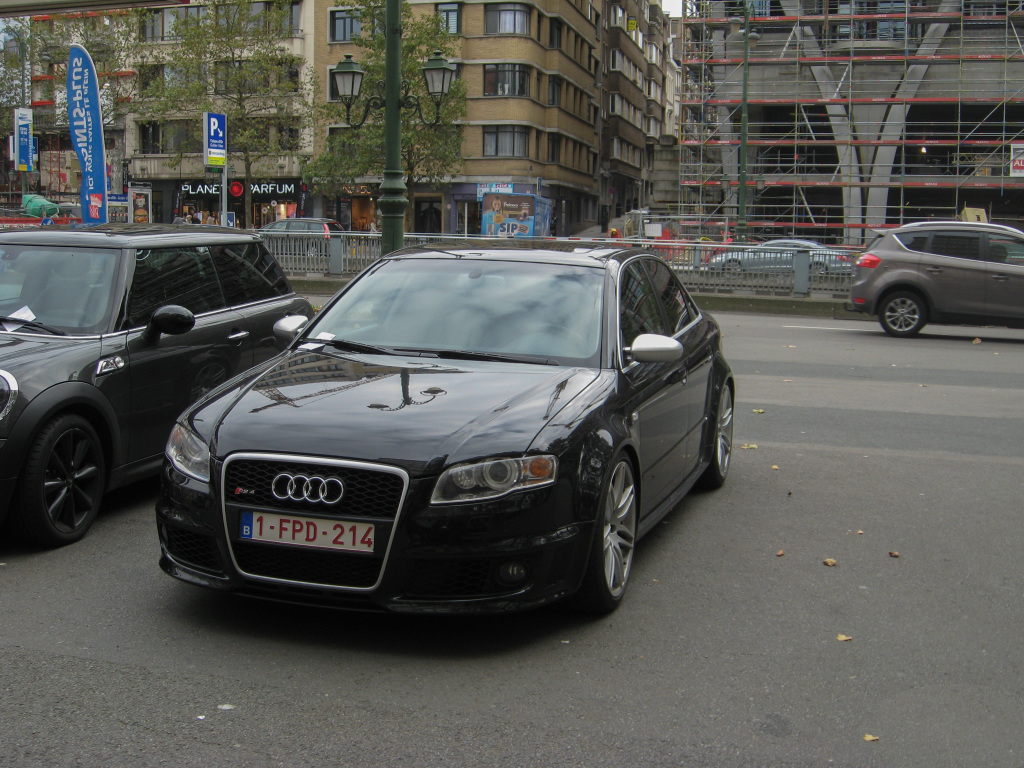 562504AUDIRS41439.jpg
