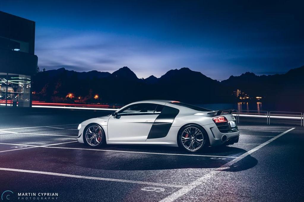 562513R8GT1982.jpg