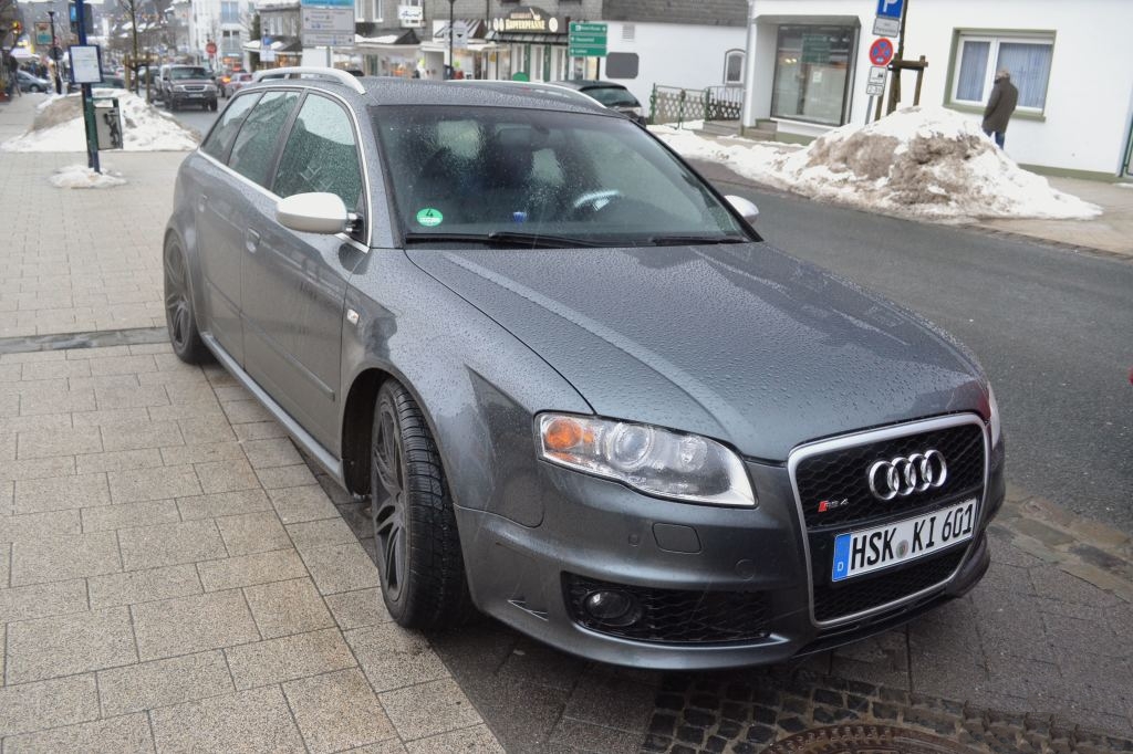 564569AUDIRS41794.jpg