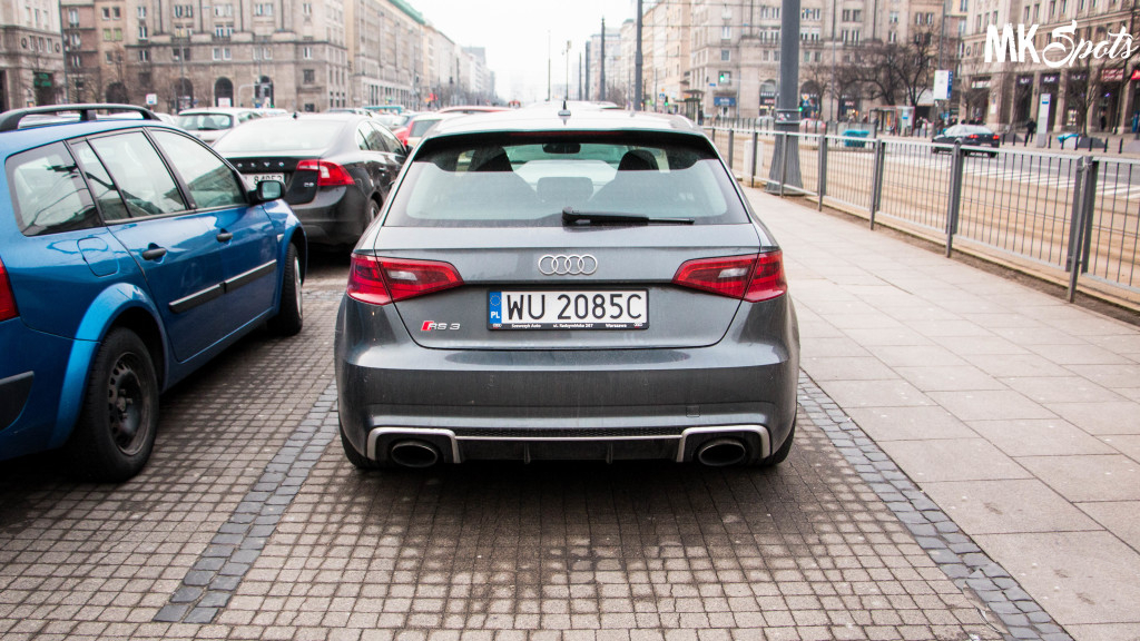 566058RS38V1028.jpg
