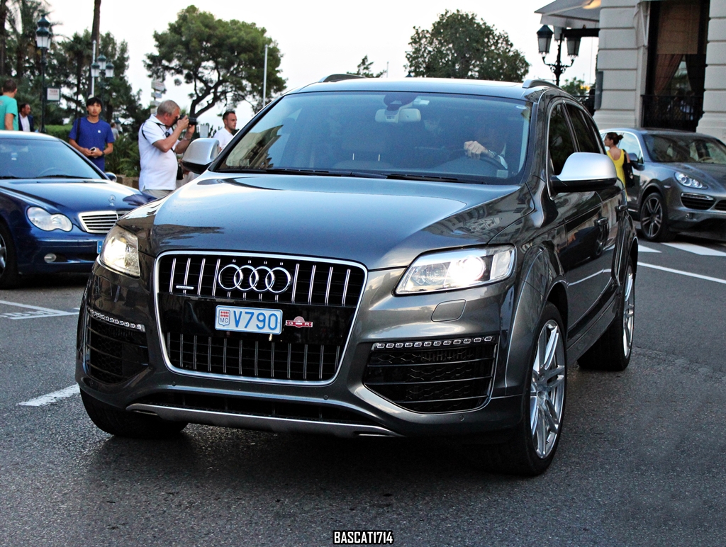 566218944Q7V12.jpg