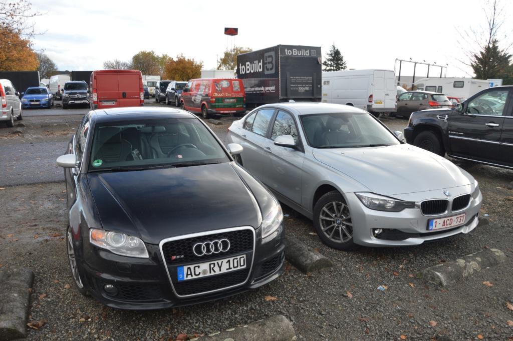 566499AUDIRS42972.jpg