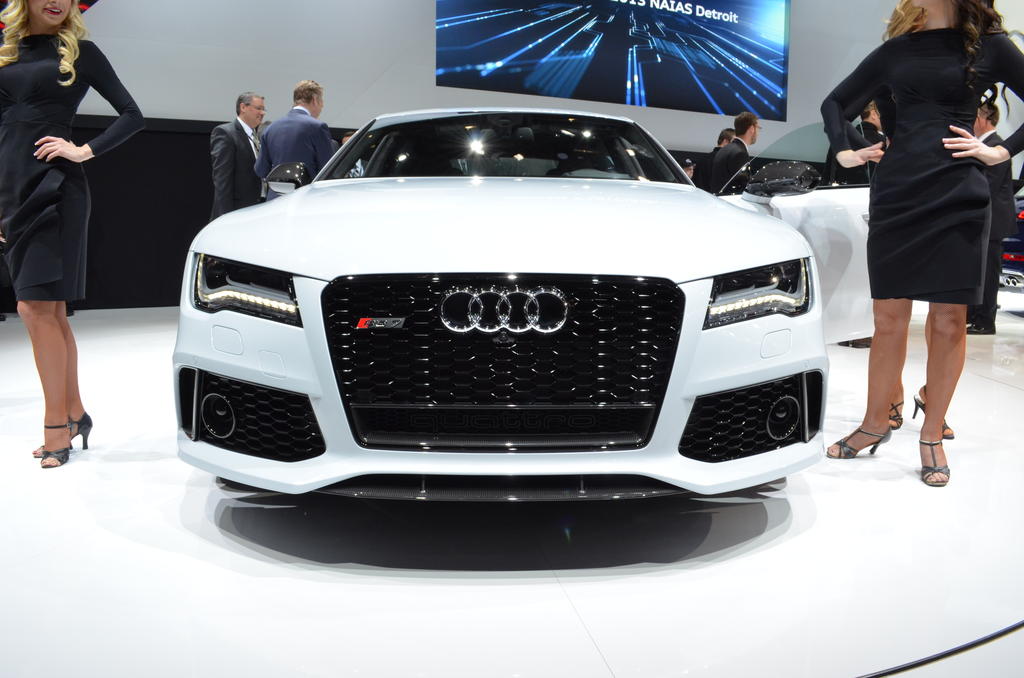 567661RS7015.jpg