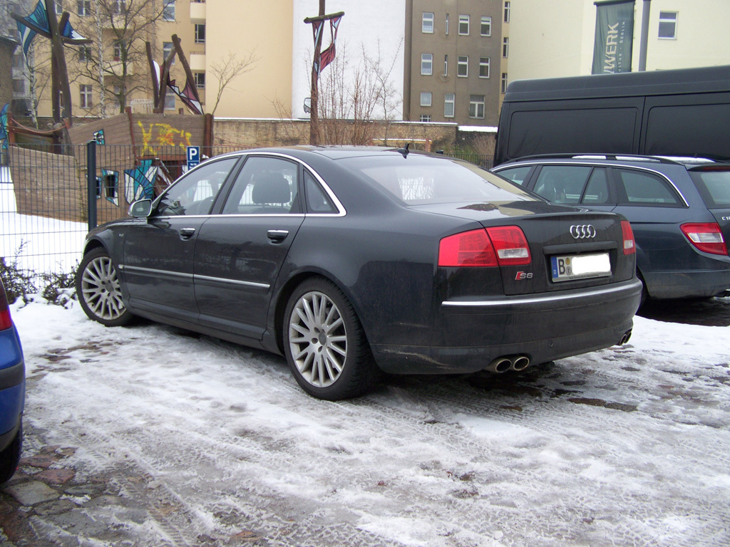 568177584S8D3.jpg