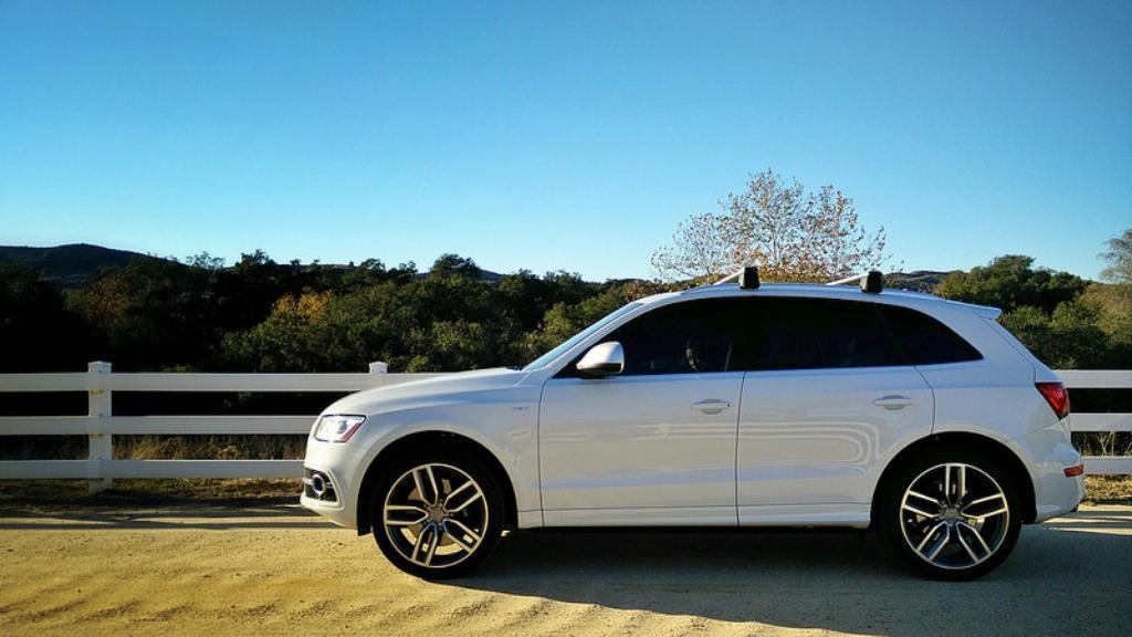 569037AUDISQ51808.jpg