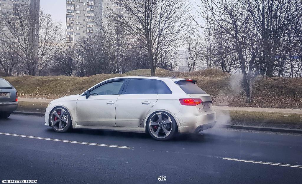 569132RS38V2056.jpg