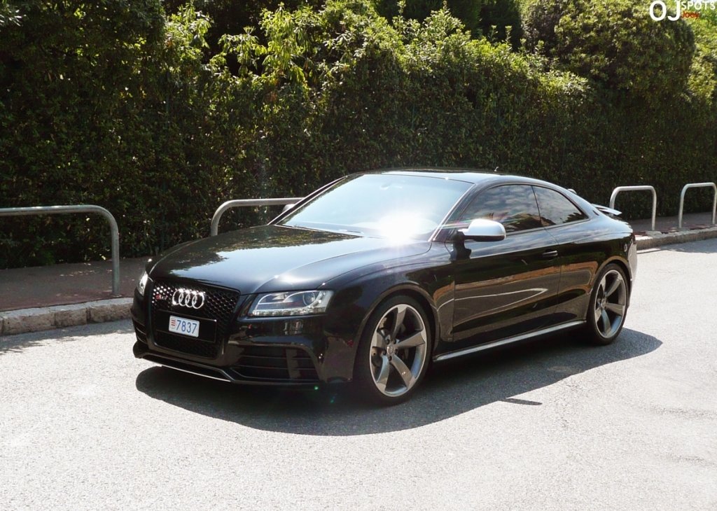 570028AUDIRS5827.jpg