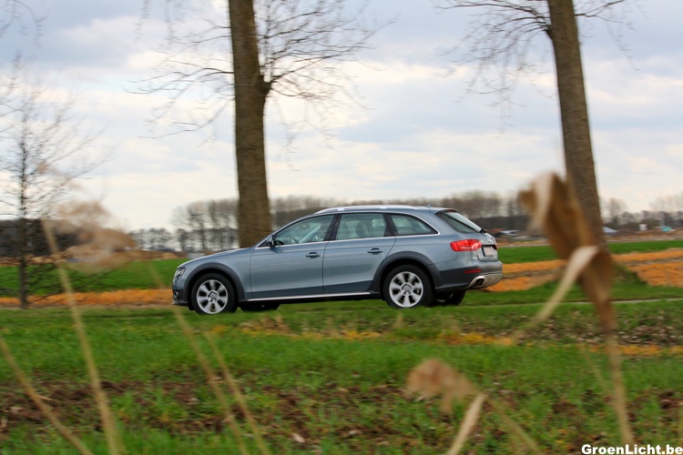 57019280AUDIA4ALLROAD.jpg