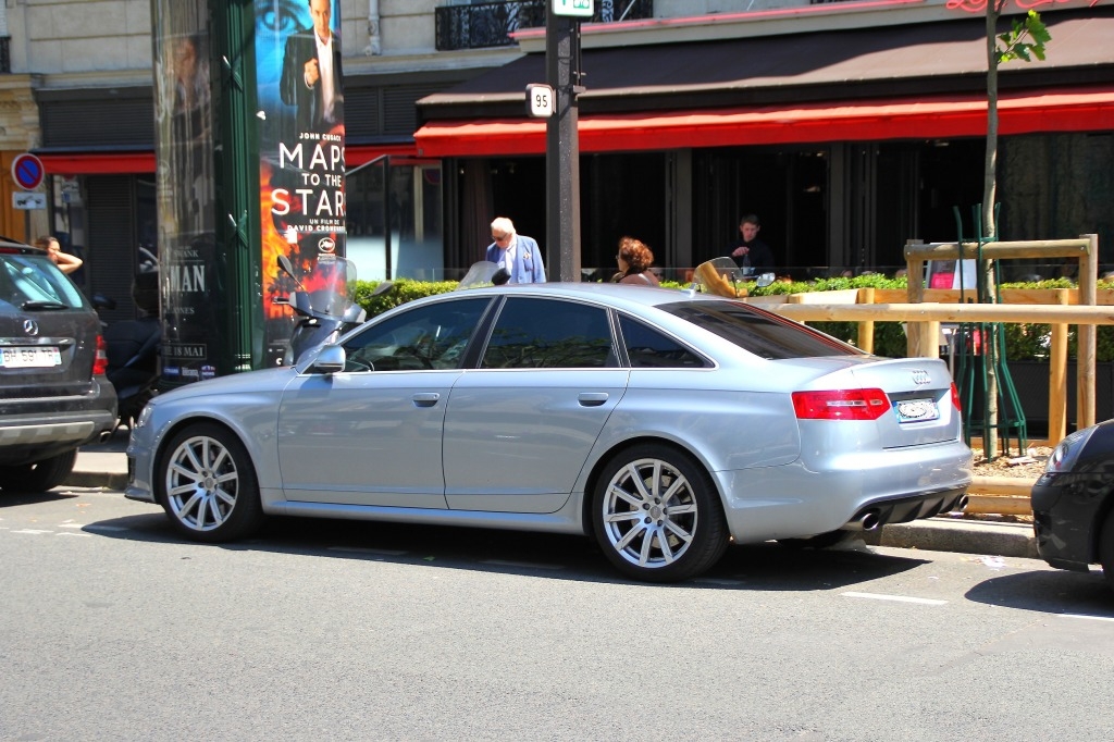 570543RS61171.jpg